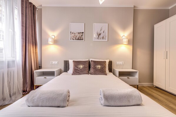 Apartamento luxo | 2 quartos, ferros/tábuas de passar roupa, Wi-Fi de cortesia