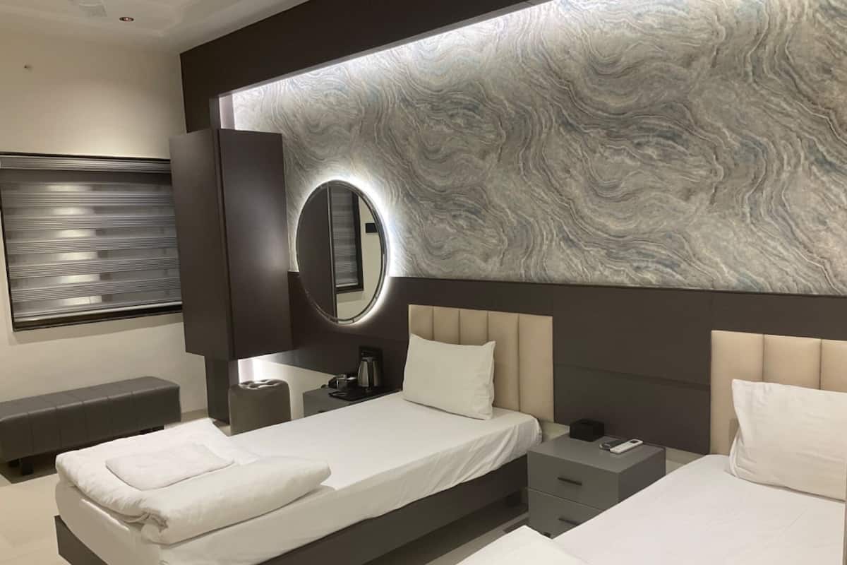 Deluxe Room | 1 bedroom, free WiFi