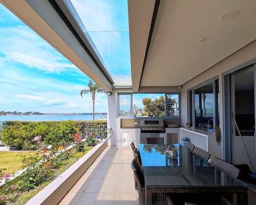 Waterfront Oasis - Panoramic Views | Infinity Pool