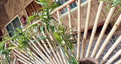 Bamboo Garden Cottages and Cafe