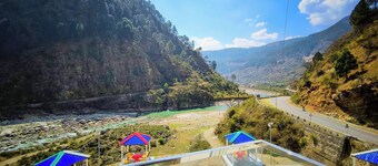 Hotel Hill River View Resort