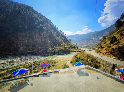 Hotel Hill River View Resort