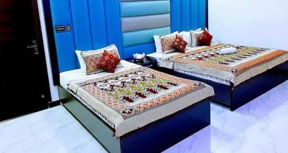 Galaxy Inn - Near Aga Khan Hospital Branch