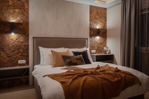 3 habitaciones, tabla de planchar con plancha y wifi gratis 