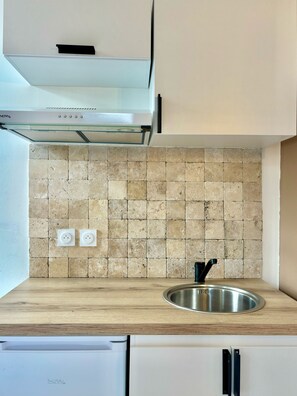 Chambre Confort avec lits jumeaux | Cuisine privée