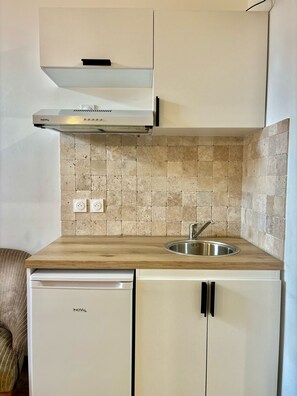 Comfort Twin Room | Private kitchen | Mini-fridge, kitchen islands - Albert premier  (Albertville)
