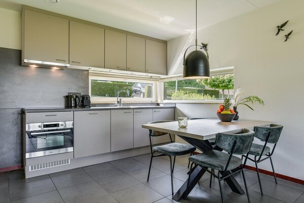 Unclassified image, 1 of 13, button