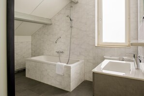 Shower - Reevallis Holiday House, Vijlen (Vijlen)