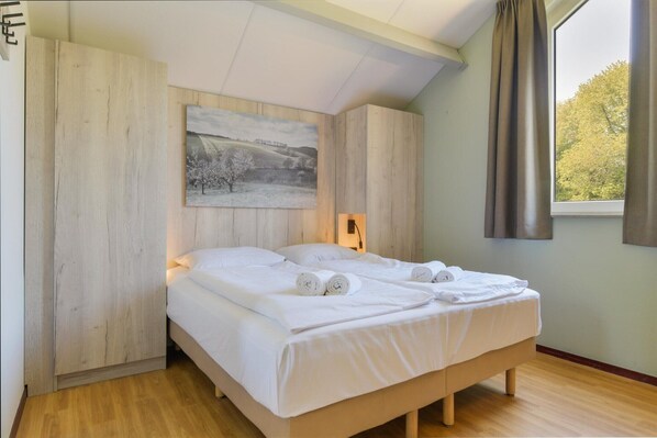 2 bedrooms, free WiFi