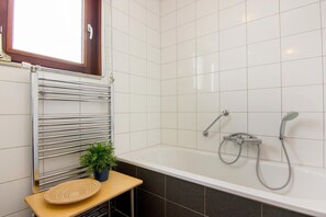 Bathroom - Detached Holiday Home in Reevallis (Vijlen)