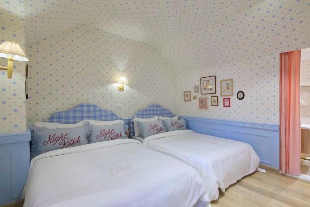 Wifi gratis, decoración individual, mobiliario individual y ropa de cama