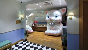 Reception - KITSCH HOTEL (Bangkok)