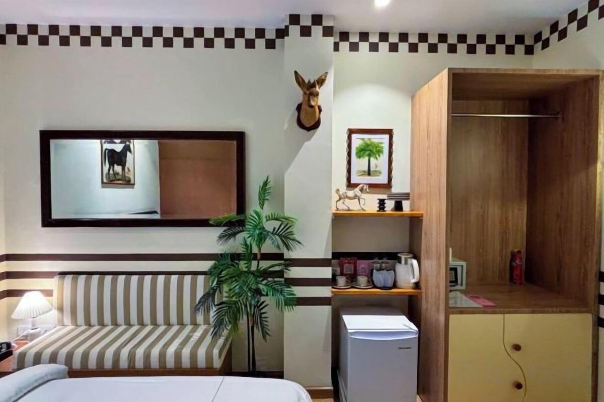 WiFi (free), individually decorated, individually furnished, bed sheets