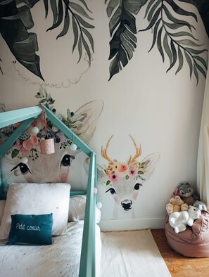 3 Schlafzimmer, Schreibtisch, Bügeleisen/Bügelbrett, WLAN