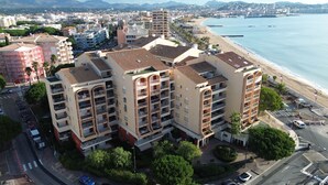 Exterior - LE CAPITOLE, Sea view, Studio cabin 27m2 waterfront, 2 adults, 2 children, air conditioning and garage (Fréjus)