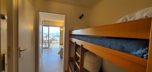1 quarto, ferros/tábuas de passar roupa, Wi-Fi de cortesia