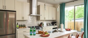 24 Guests | 2 Rooftops | 2 Game Rooms | 2 Hot Tubs