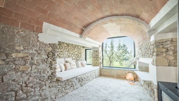 4 slaapkamers, een strijkplank/strijkijzer, gratis wifi, beddengoed