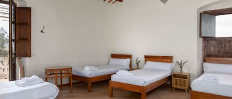12 bedrooms, free WiFi, bed sheets