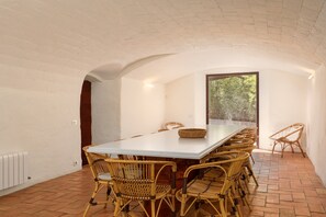 Dining - Flateli. Corçà (Corça)