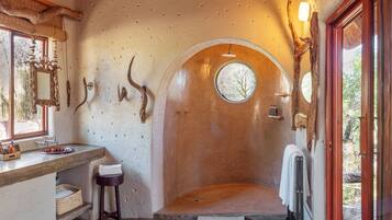 Chambre Double Confort, vue fleuve | Salle de bain