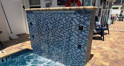 Island-Life-Steps to Stunning Beach! Pool!