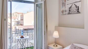 1 bedroom, iron/ironing board, travel crib, free WiFi