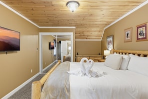 4 bedrooms, WiFi, bed sheets