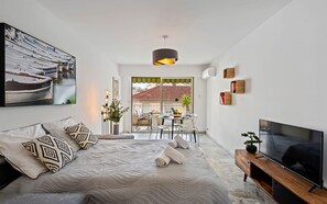 1 bedroom, iron/ironing board, free WiFi