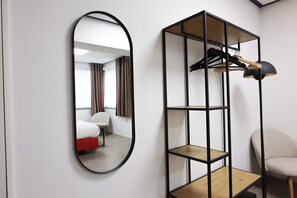 Superior Double Room | In-room safe, desk, blackout curtains, iron/ironing board - Rooms25 (Amsterdam)