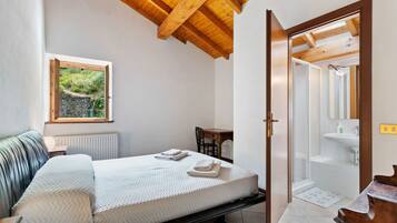 4 camere, ferro/asse da stiro, culla da viaggio, Wi-Fi gratuito