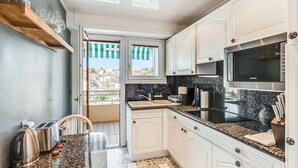 Private kitchen - Apartment in Cannes with 1 bedrooms sleeps 4 (Cannes)