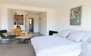 1 bedroom, iron/ironing board, travel crib, free WiFi