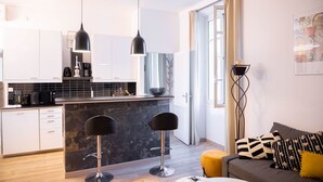 TV - Apartment in Cannes with 2 bedrooms sleeps 6 (Cannes)
