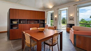 Dining - Villa Bel Faggio Apartment, Modern And Stylish 1 Br Apartment With Garden By Halldis (Menaggio)