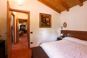 2 bedrooms, iron/ironing board, free WiFi - Ski&bike In The Sunny Valley By Halldis (Barzio)