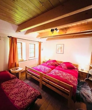 15 Schlafzimmer, Bügeleisen/Bügelbrett, kostenloses WLAN