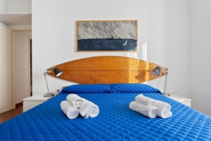 2 bedrooms, iron/ironing board, travel crib, free WiFi - Piazzetta Lake View, Lovely 2 Br Flat With Gorgeous View By Halldis (Dongo)