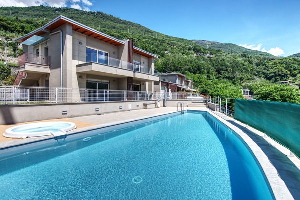 Building Exterior, Pool, Scenic View