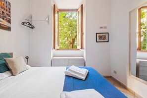 2 室のベッドルーム、アイロン / アイロン台、WiFi (無料)、ベッドシーツ