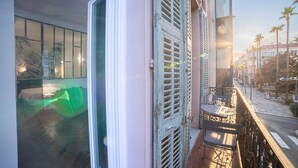 Terrace/patio - Apartment in Cannes with 2 bedrooms sleeps 4 (Cannes)