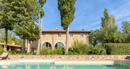 Villa in Montaione mit 8 Schlafzimmern 16 Schlafplätzen