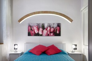 2 bedrooms, desk, iron/ironing board, travel crib - Mathilde, Lovely 2 Br Apartment With Garden By Halldis (Florence)