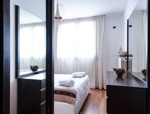 1 chambre, fer et planche à repasser, lit parapluie, Wi-Fi gratuit