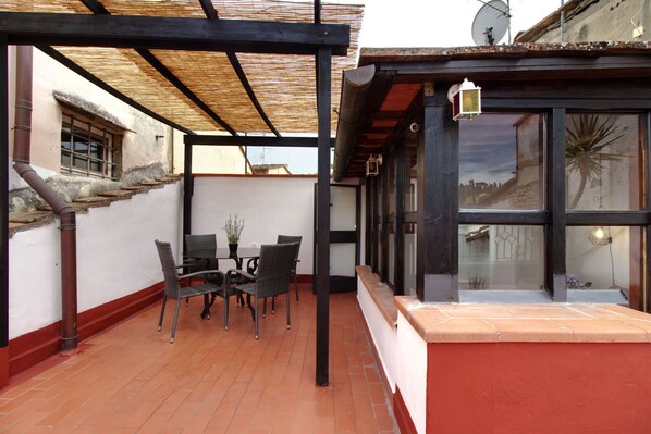 Outdoor dining - Gilda, Lovely 2 Br Flat With Terrace By Halldis (Florence)