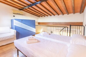 2 chambres, fer et planche à repasser, lit parapluie, Wi-Fi gratuit