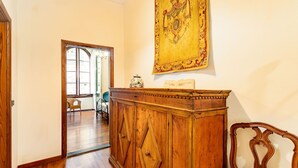 Interior - Signoria Vista, Bright & Cozy 2 Br Apartment By Halldis (Florence)