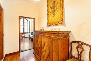 Interior - Signoria Vista, Bright & Cozy 2 Br Apartment By Halldis (Florence)