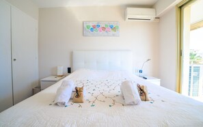 2 chambres, fer et planche à repasser, lit parapluie, Wi-Fi gratuit