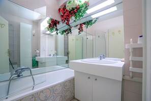 Sèche-cheveux, bidet